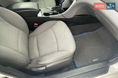 Седан Hyundai Sonata 2012 в 