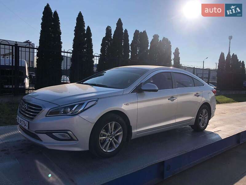 Седан Hyundai Sonata 2015 в Рахове