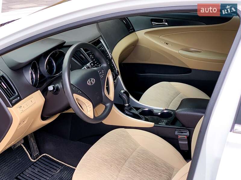 Седан Hyundai Sonata 2014 в Полтаві