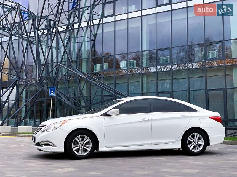 Седан Hyundai Sonata 2014 в Полтаві