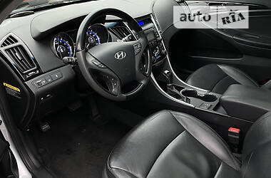 Седан Hyundai Sonata 2012 в 