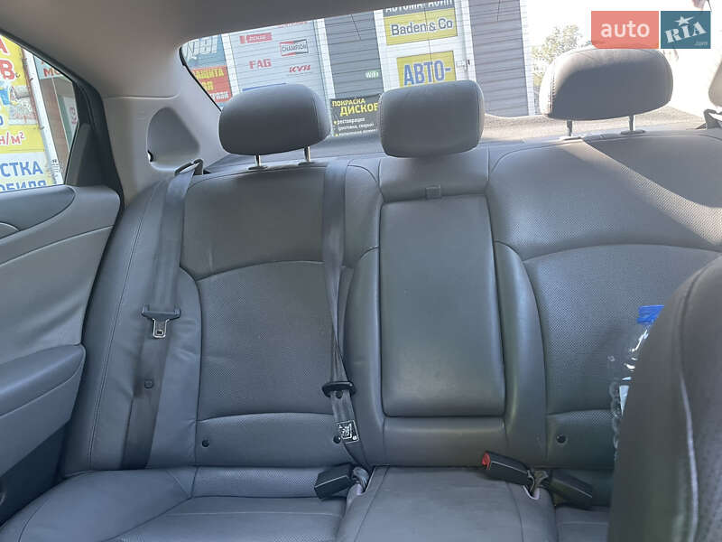 Седан Hyundai Sonata 2011 в Краматорске