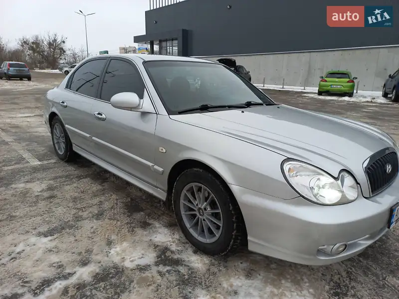 Hyundai Sonata 2004 VIN KMHEM41BP4A035388 фото оголошення 2 з 53