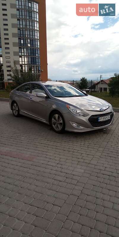 Седан Hyundai Sonata 2013 в Івано-Франківську