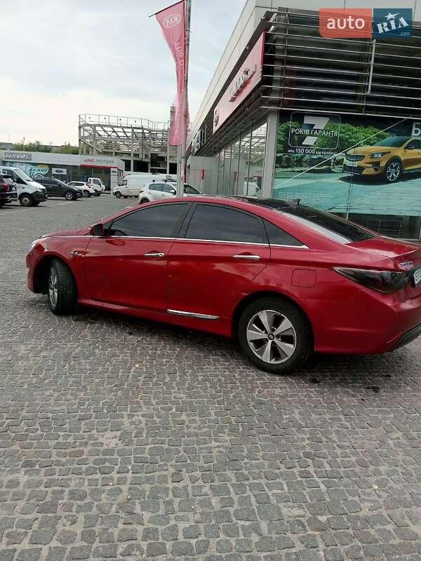 Hyundai Sonata 2011