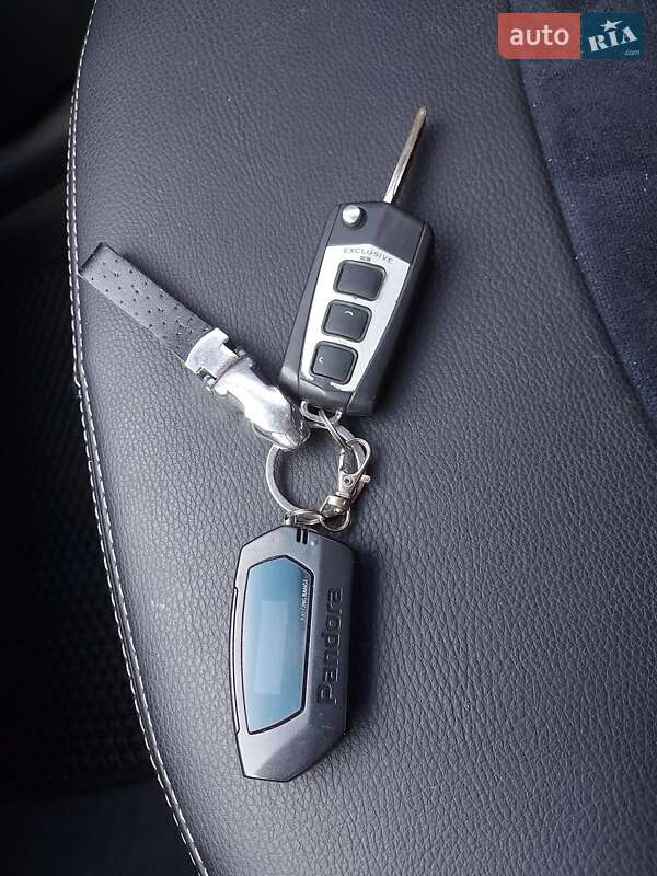 Седан Hyundai Sonata 2012 в Черкасах