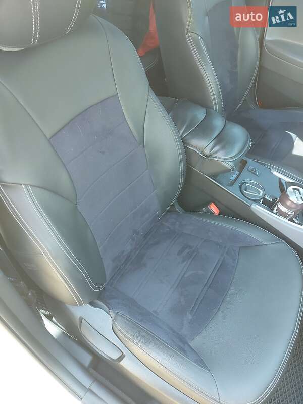 Седан Hyundai Sonata 2012 в Черкасах