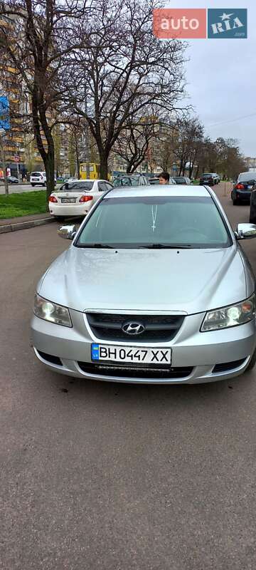 Седан Hyundai Sonata 2006 в Одессе