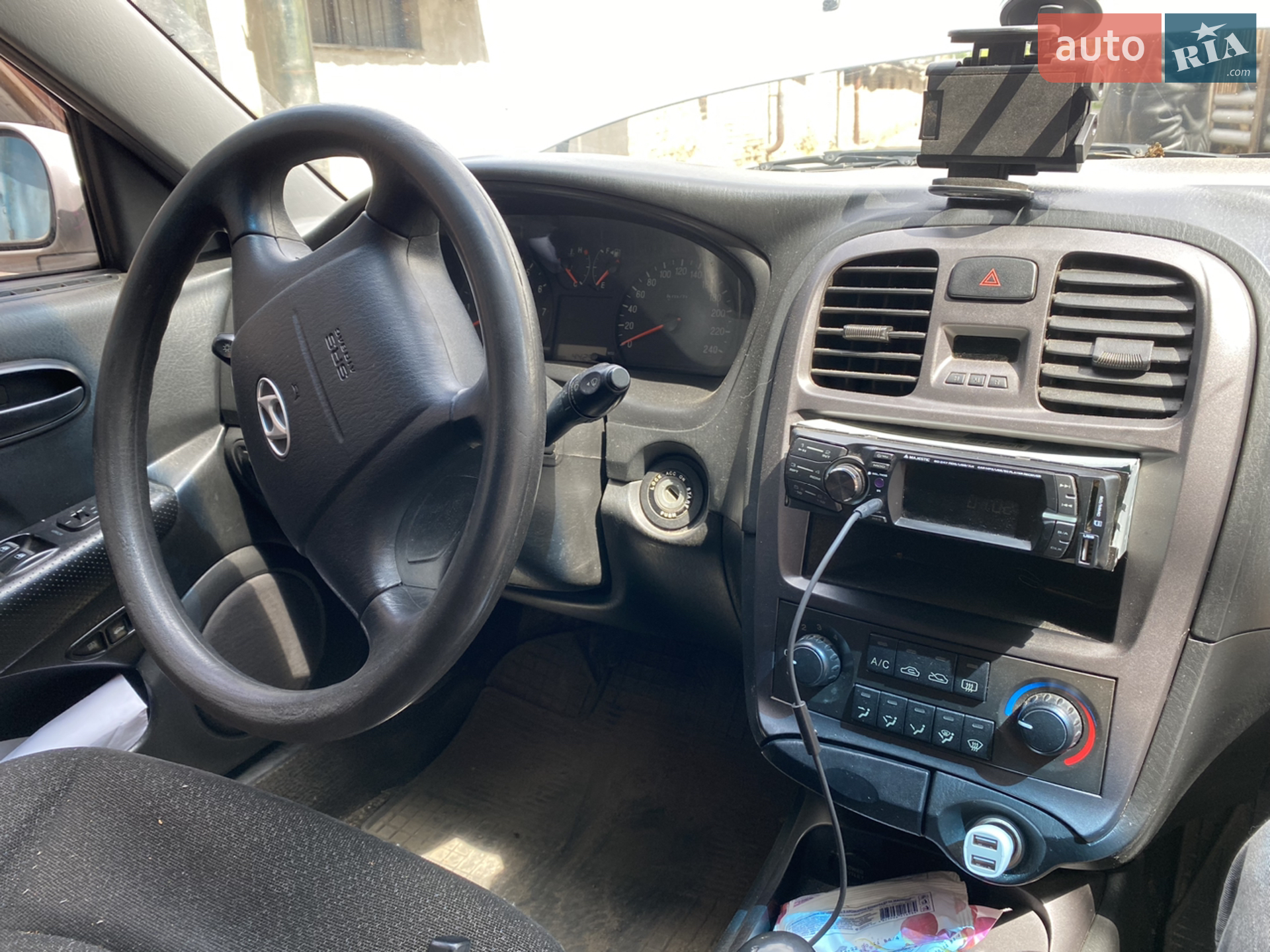 Hyundai Sonata 2003 VIN KMHEM41BP3A913173 фото оголошення 3 з 21
