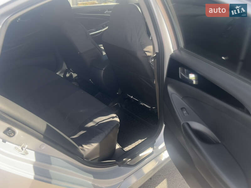 Седан Hyundai Sonata 2011 в Сумах