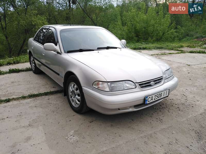 Hyundai Sonata 1996