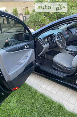 Седан Hyundai Sonata 2013 в Мельниці-Подільській