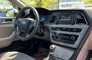 Седан Hyundai Sonata 2016 в Киеве