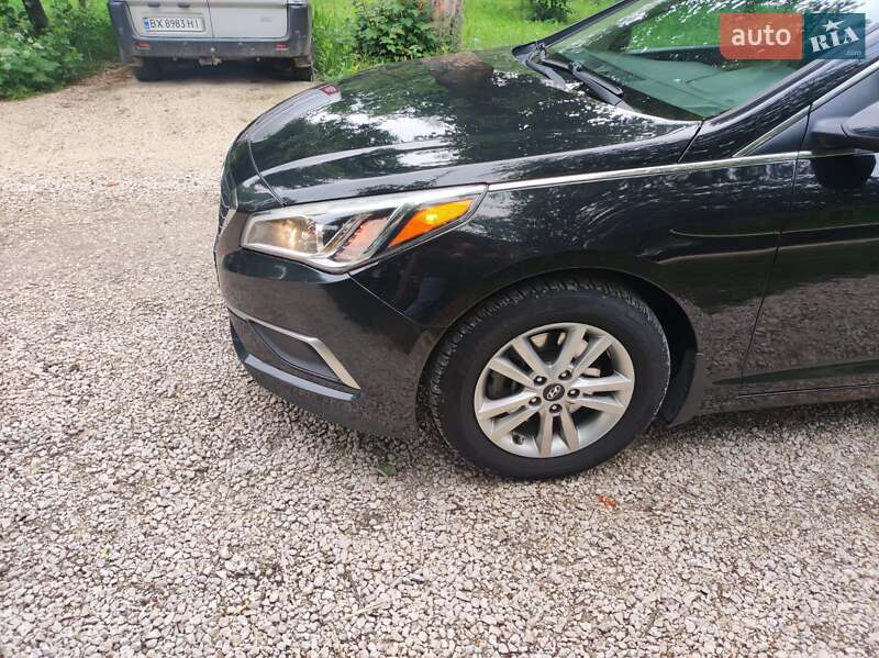 Седан Hyundai Sonata 2016 в Волочиске