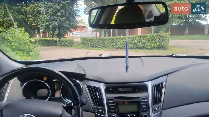 Седан Hyundai Sonata 2012 в Коростене