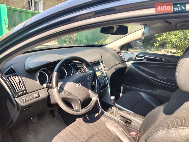 Седан Hyundai Sonata 2010 в Покровске фото 8 Седан Hyundai Sonata 2010 в Покровске