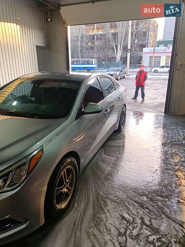 Седан Hyundai Sonata 2016 в Дніпрі