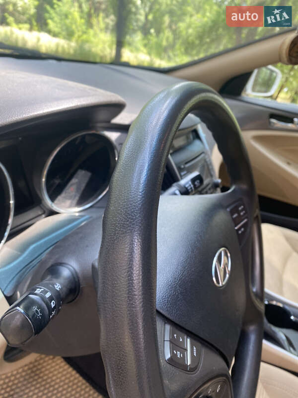 Седан Hyundai Sonata 2013 в Запорожье