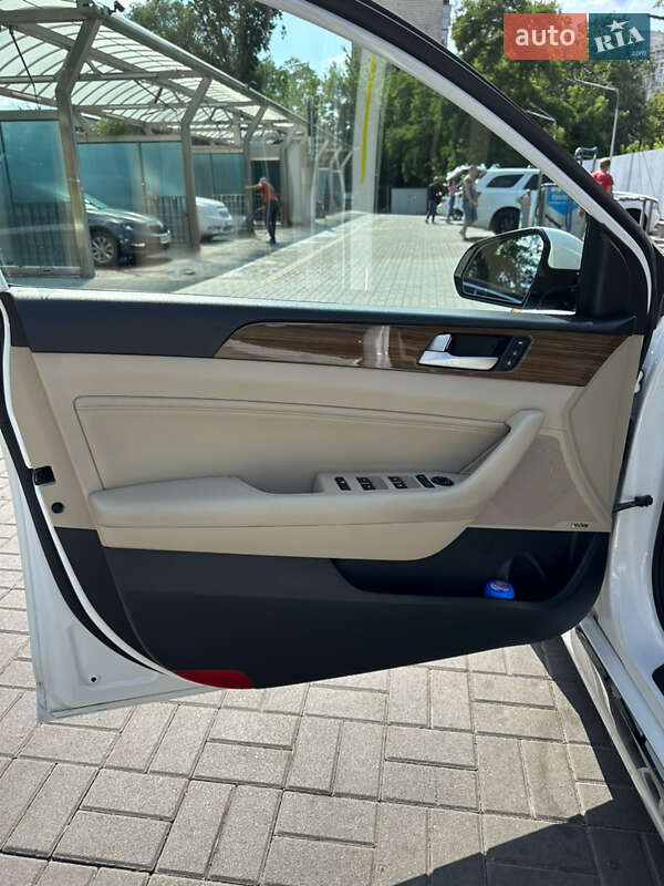 Седан Hyundai Sonata 2014 в Києві