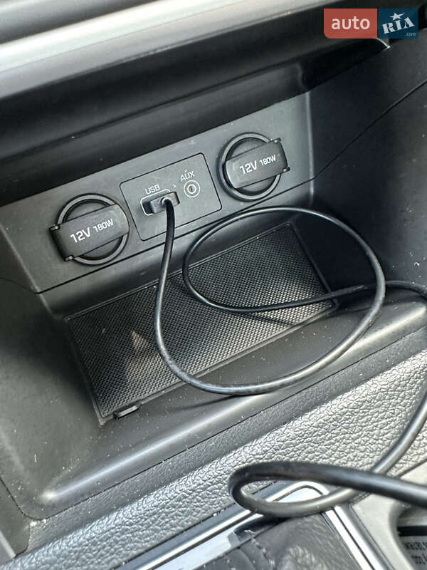 Седан Hyundai Sonata 2014 в Києві