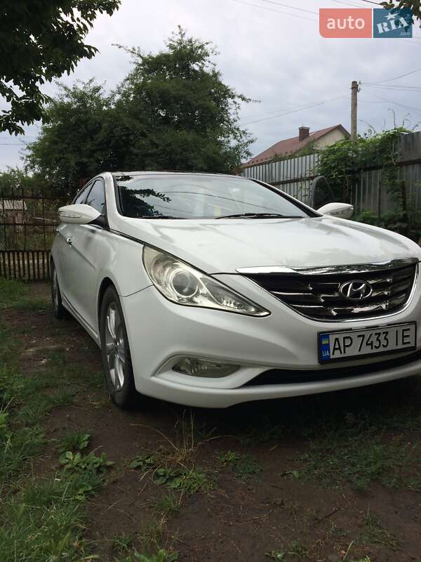 Hyundai Sonata 2011