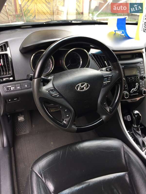 Седан Hyundai Sonata 2011 в Полтаві