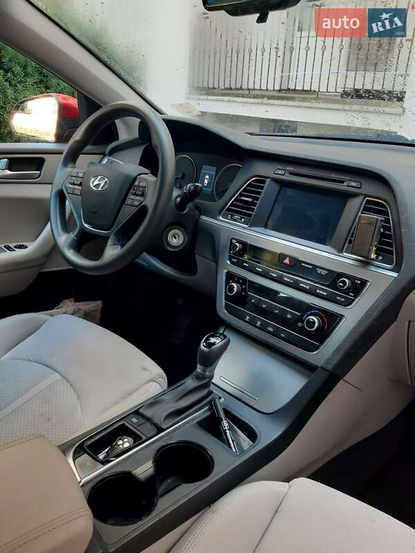 Седан Hyundai Sonata 2016 в Славянске