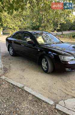 Седан Hyundai Sonata 2005 в Раздельной