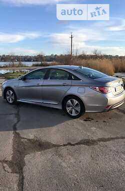 Седан Hyundai Sonata 2013 в 