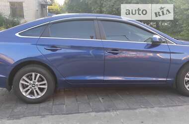 Седан Hyundai Sonata 2015 в Немирове