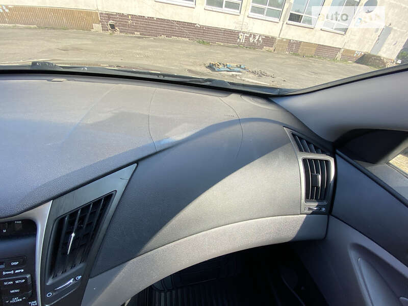 Седан Hyundai Sonata 2012 в Києві
