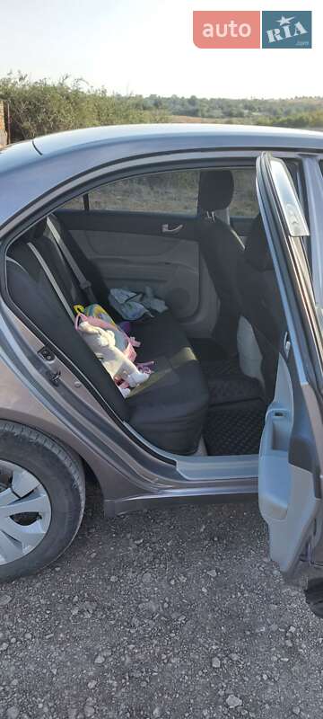 Седан Hyundai Sonata 2006 в Николаеве