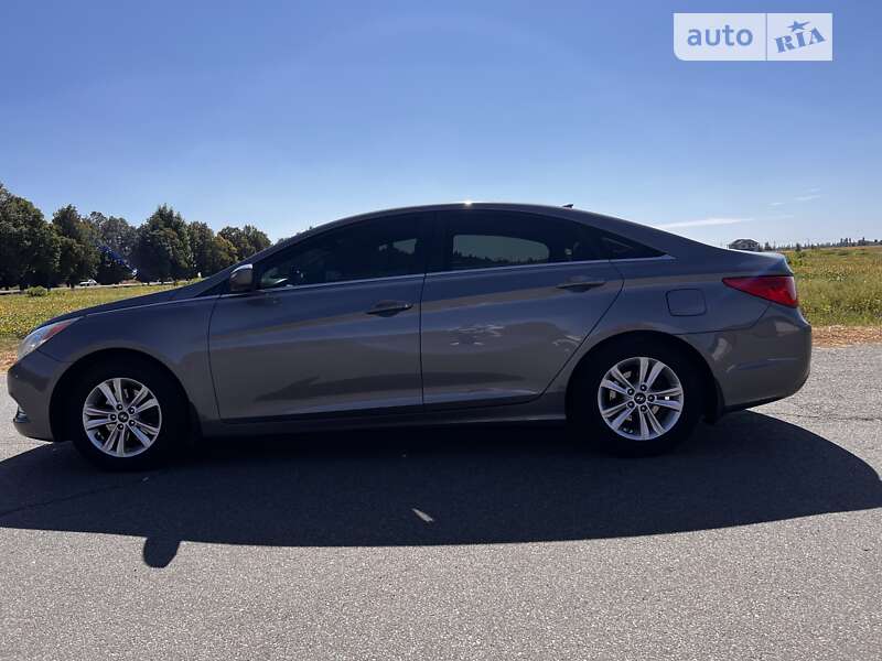 Hyundai Sonata 2013