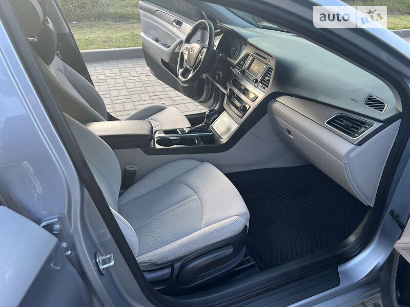 Седан Hyundai Sonata 2014 в Прилуках
