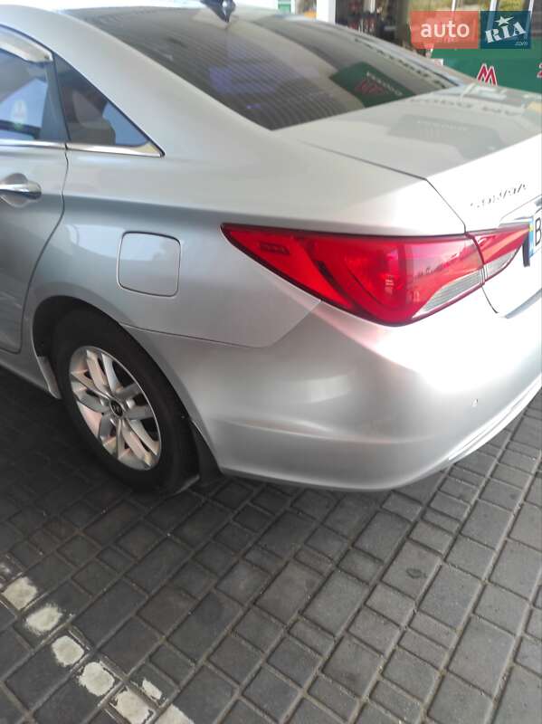Hyundai Sonata 2013