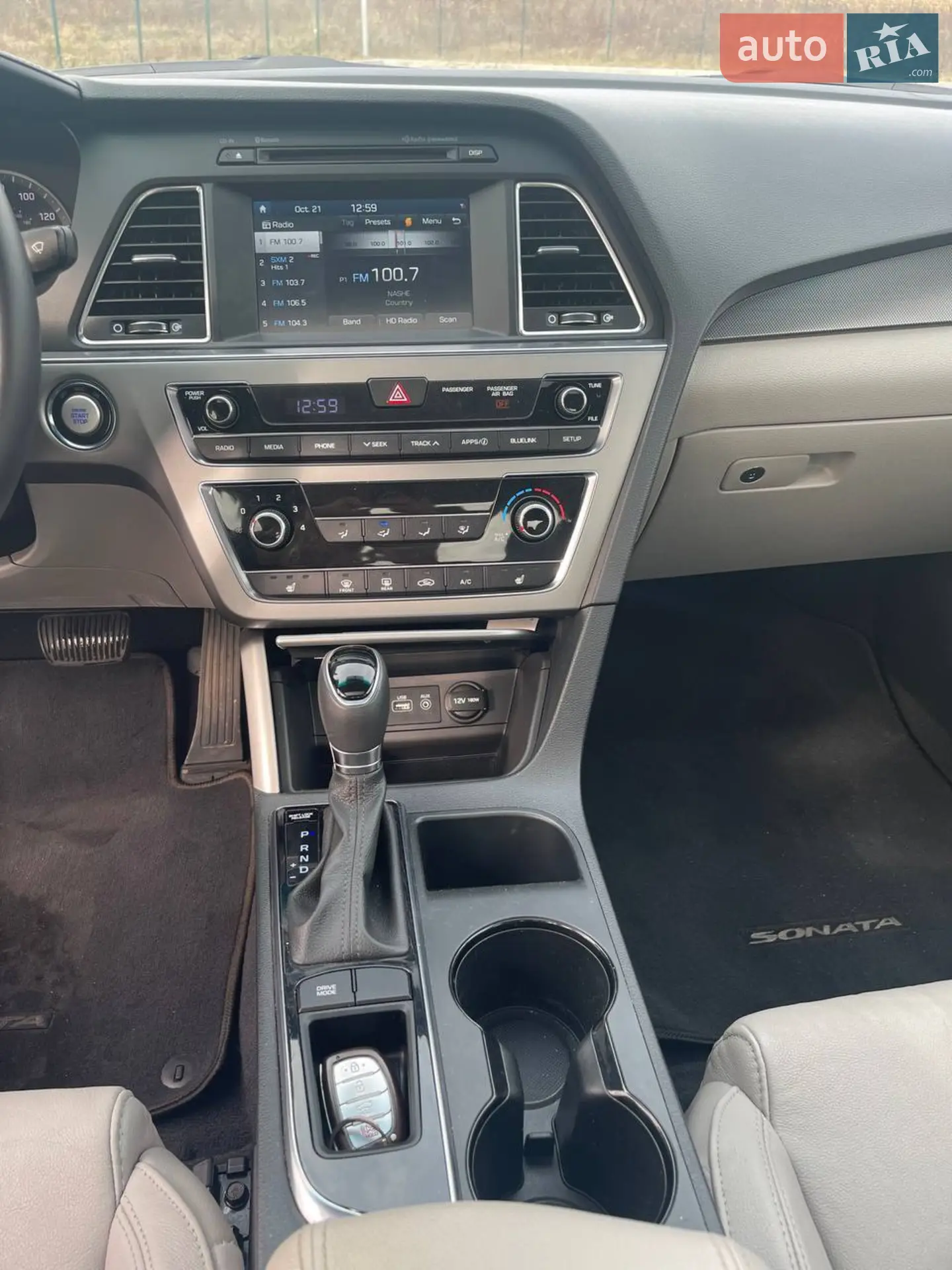2017 Hyundai Sonata - мініатюра 32