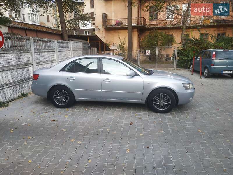 Седан Hyundai Sonata 2006 в Івано-Франківську
