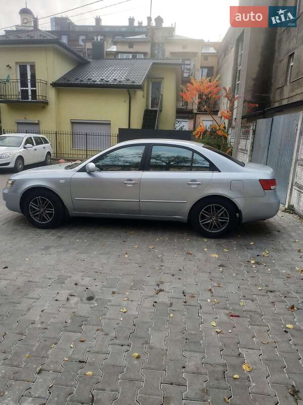 Седан Hyundai Sonata 2006 в Івано-Франківську