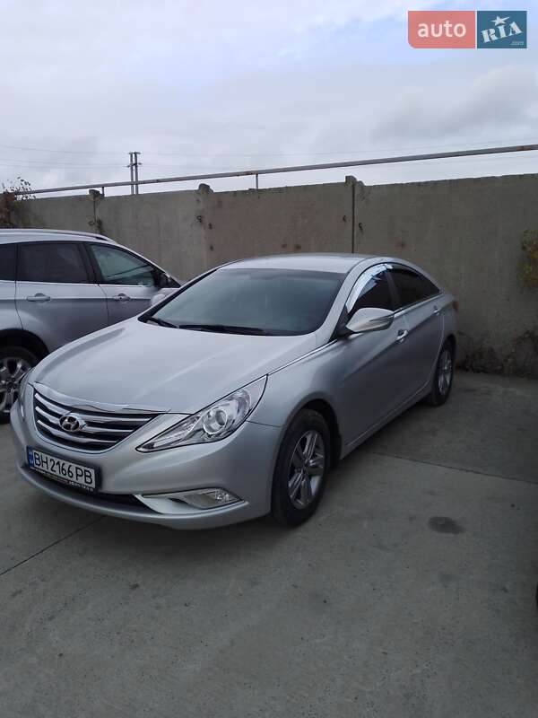 Hyundai Sonata 2013