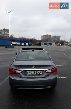 Седан Hyundai Sonata 2012 в 