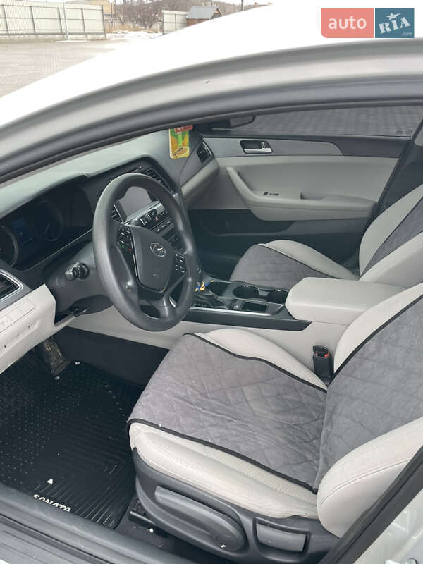 Седан Hyundai Sonata 2015 в Оратові