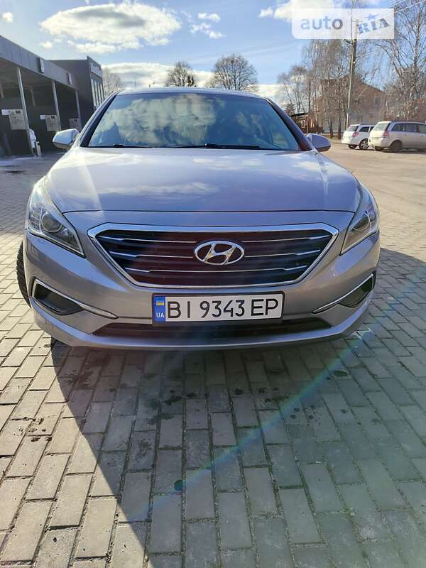 Седан Hyundai Sonata 2016 в Пирятине