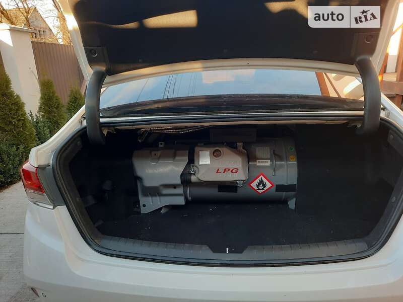 Седан Hyundai Sonata 2017 в Бердичеве