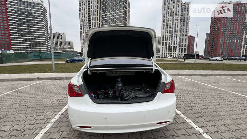 Седан Hyundai Sonata 2010 в Киеве фото 32 Седан Hyundai Sonata 2010 в Киеве