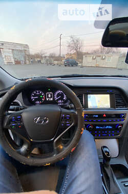 Седан Hyundai Sonata 2014 в Кривому Розі