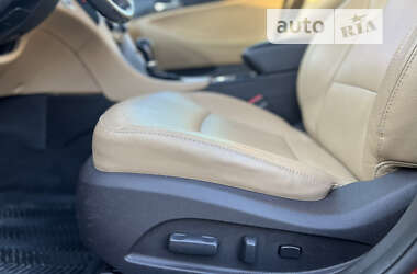 Седан Hyundai Sonata 2012 в 