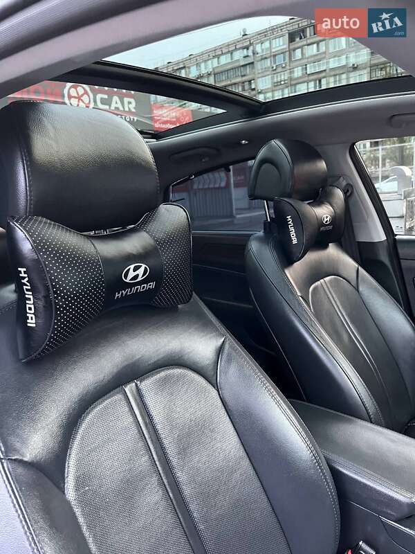 Седан Hyundai Sonata 2014 в Хмільнику