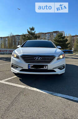 Седан Hyundai Sonata 2015 в Миколаєві