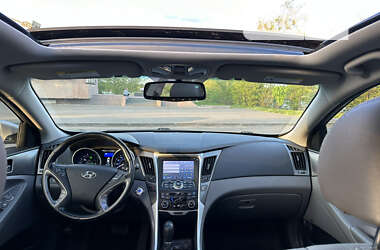 Седан Hyundai Sonata 2013 в Кривому Розі