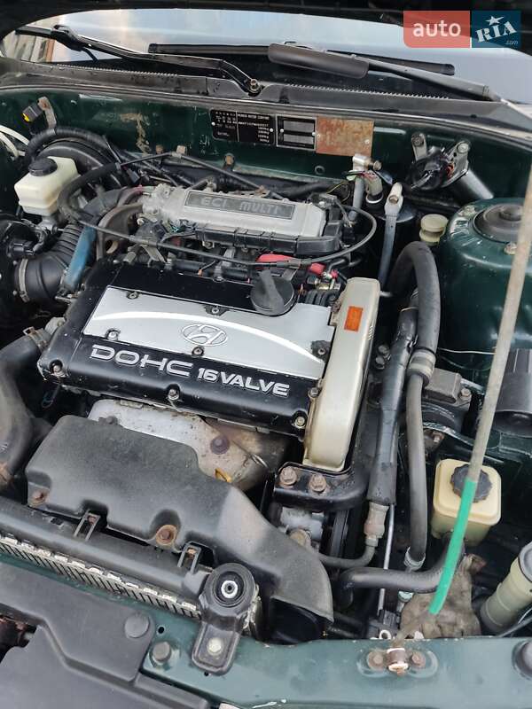 Седан Hyundai Sonata 1998 в Кременчуці